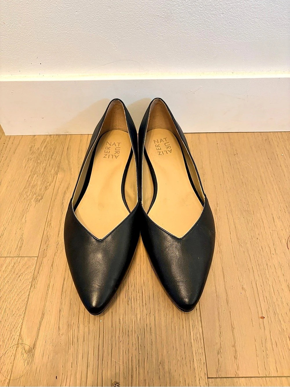 Naturalizer Havana Pointed Toe Flat Flats Black US 9.5